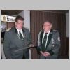 06_Bezirksbrudermeister Joerg Gehrmann liest die Urkunde vor.jpg